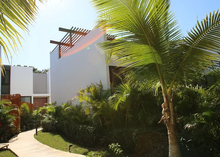 Anah Tulum Aparthotel 2*